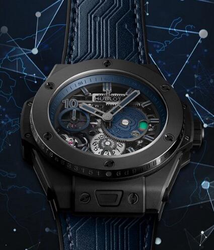 The blue calfskin and black rubber strap matches the integrated blue-black tone of this timepiece.