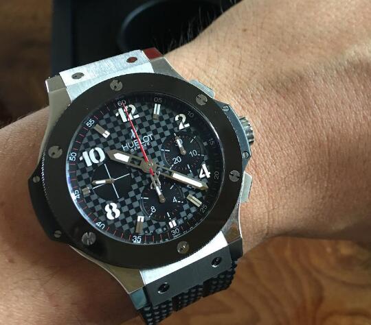 The integrated design of the Hublot hasn't been out of date even 10 years have passed.
